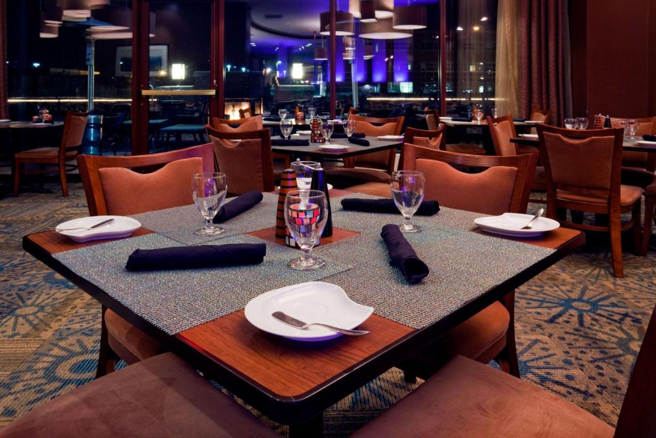 Sonesta Milwaukee West Wauwatosa Hotel Bagian luar foto
