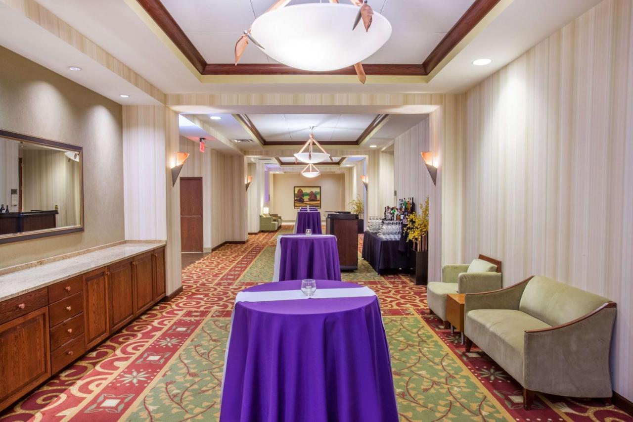 Sonesta Milwaukee West Wauwatosa Hotel Bagian luar foto