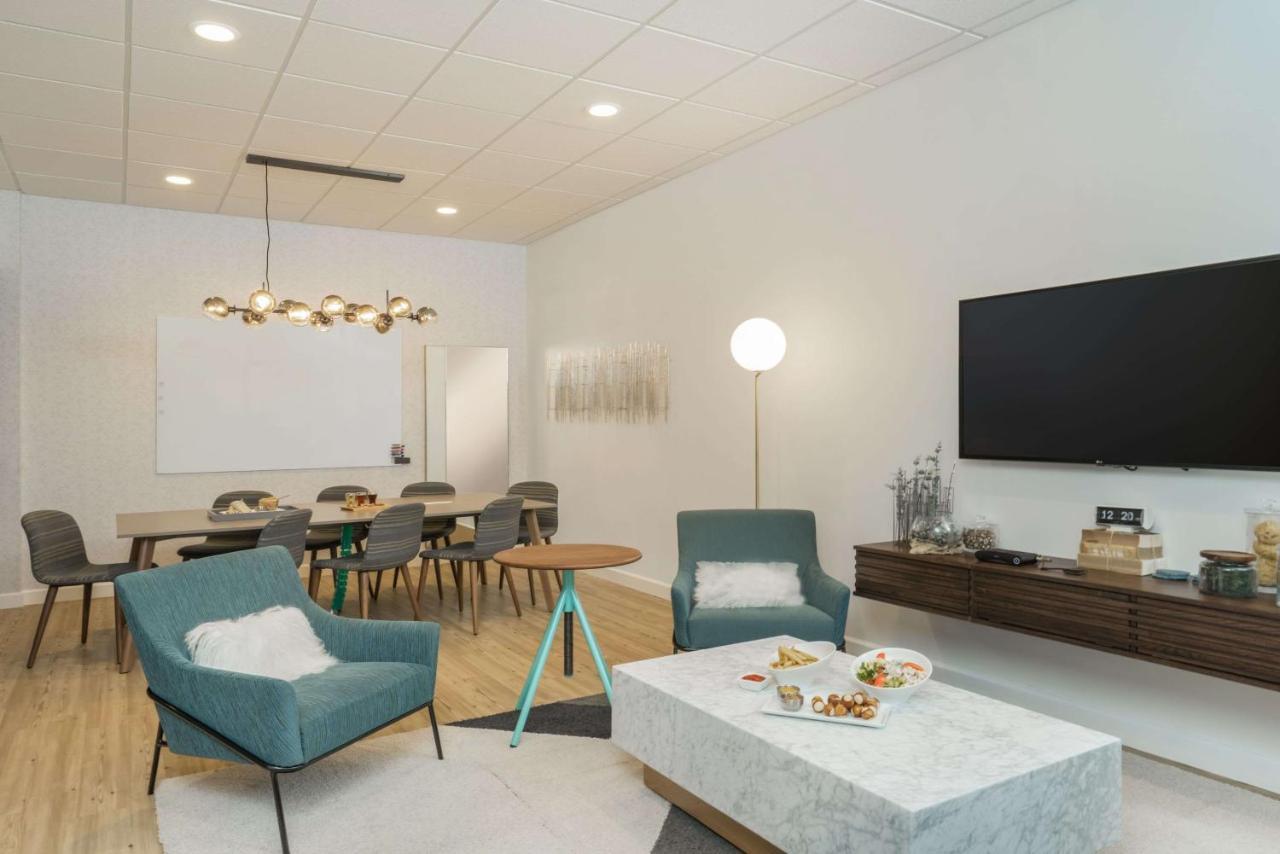 Sonesta Milwaukee West Wauwatosa Hotel Bagian luar foto