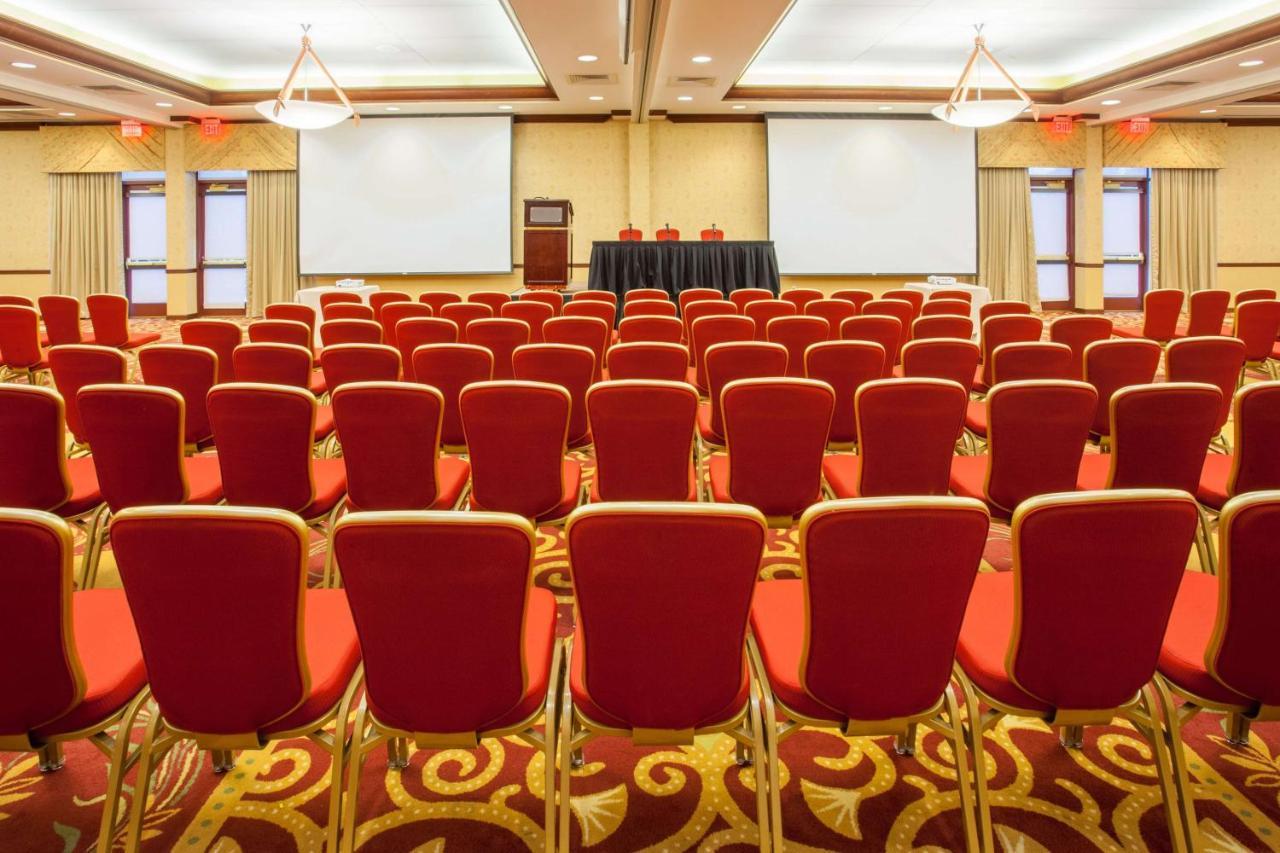 Sonesta Milwaukee West Wauwatosa Hotel Bagian luar foto